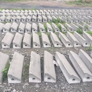 Bó vỉa bê tông giả đá 23x35x100